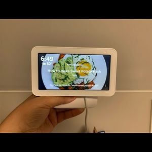 White Amazon Echo Show 5